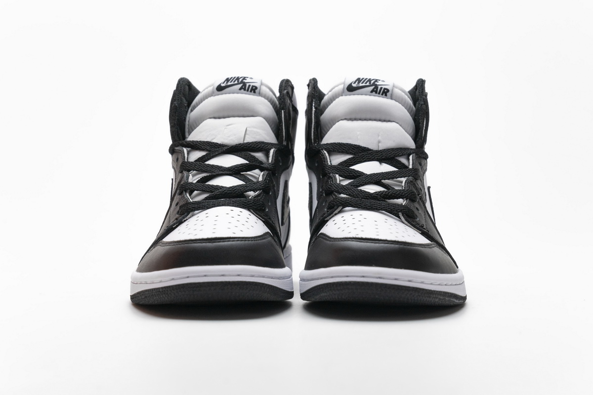 Air Jordan 1 Retro  High Black White (2014) 555088-010 - Image 4