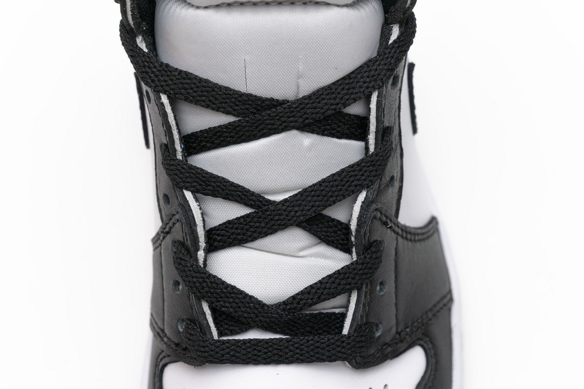 Air Jordan 1 Retro  High Black White (2014) 555088-010 - Image 7