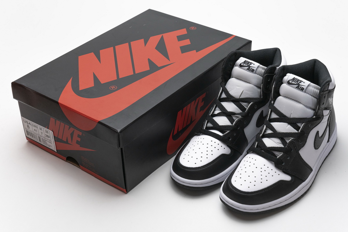 Air Jordan 1 Retro  High Black White (2014) 555088-010 - Image 2
