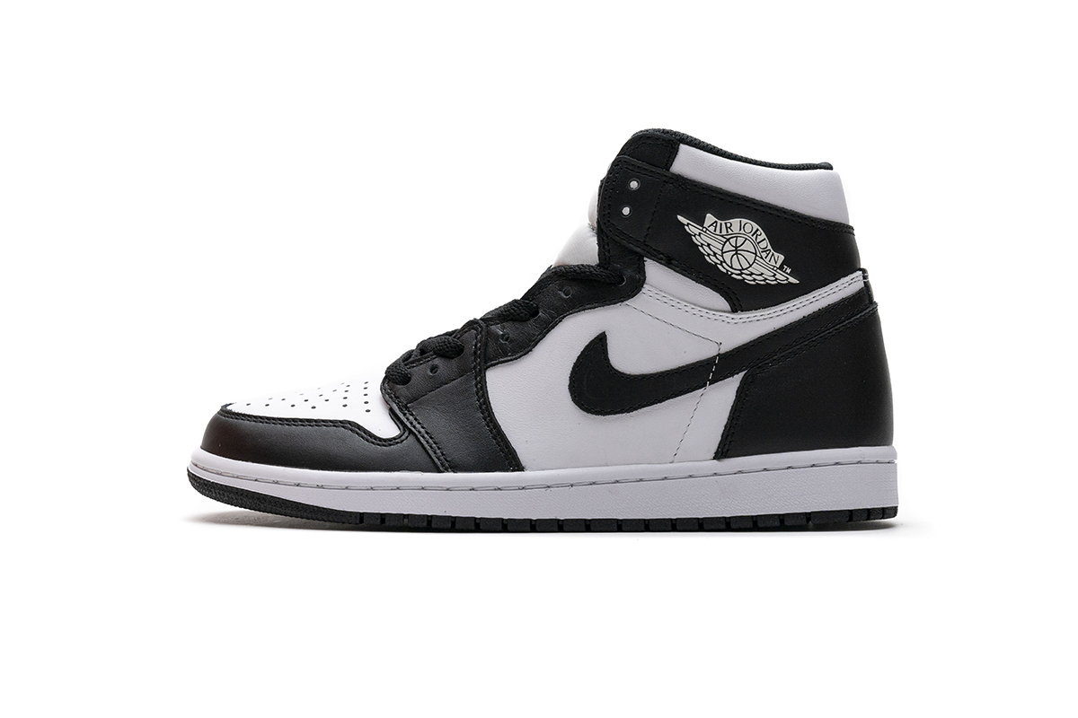 Air Jordan 1 Retro  High Black White (2014) 555088-010 - Image 1