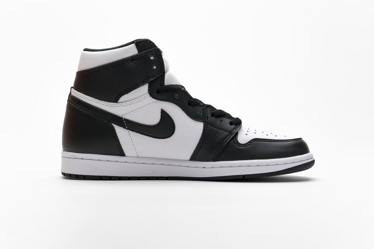 Air Jordan 1 Retro  High Black White (2014) 555088-010 - Image 3