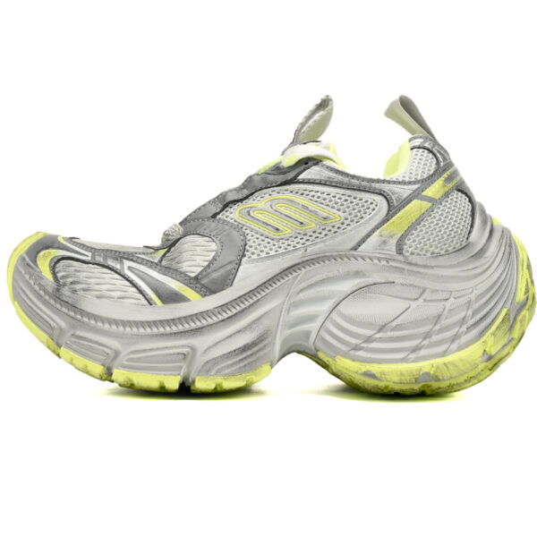 Balenciaga 10 XL White and Black 784342 W2MV2 9031