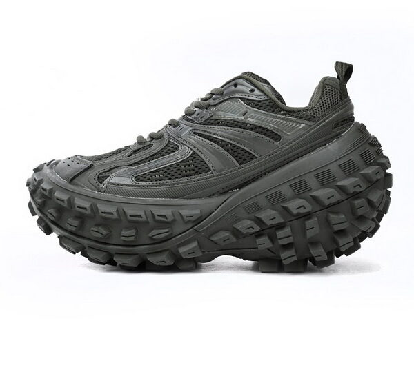 Balenciaga Defender Blackish Green 685611 W2RA6 3000