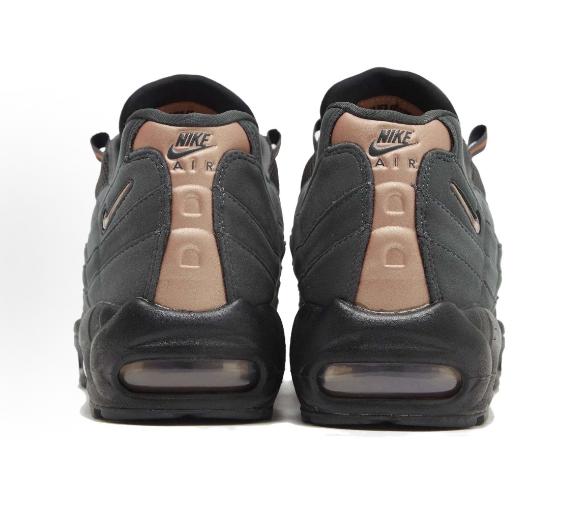 Central Cee x Air Max 95 'Live Yours' HQ6457-001 - Image 4