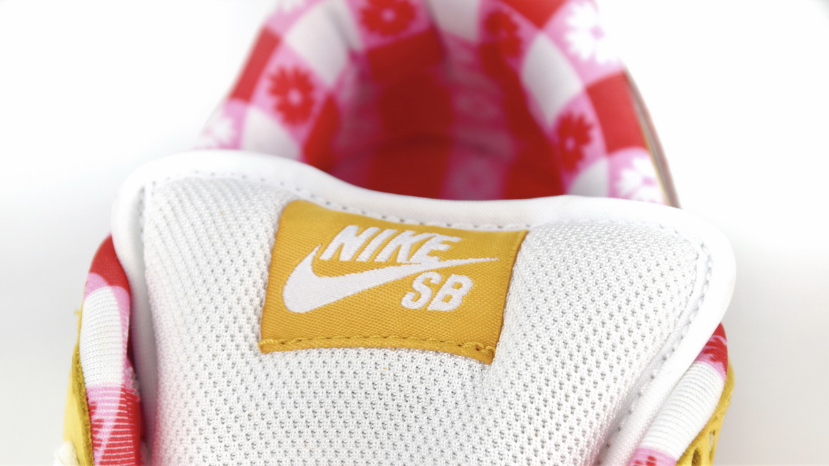 Concepts x NK SB Dunk Low "Yellow Lobster 313170-137566 - Image 7