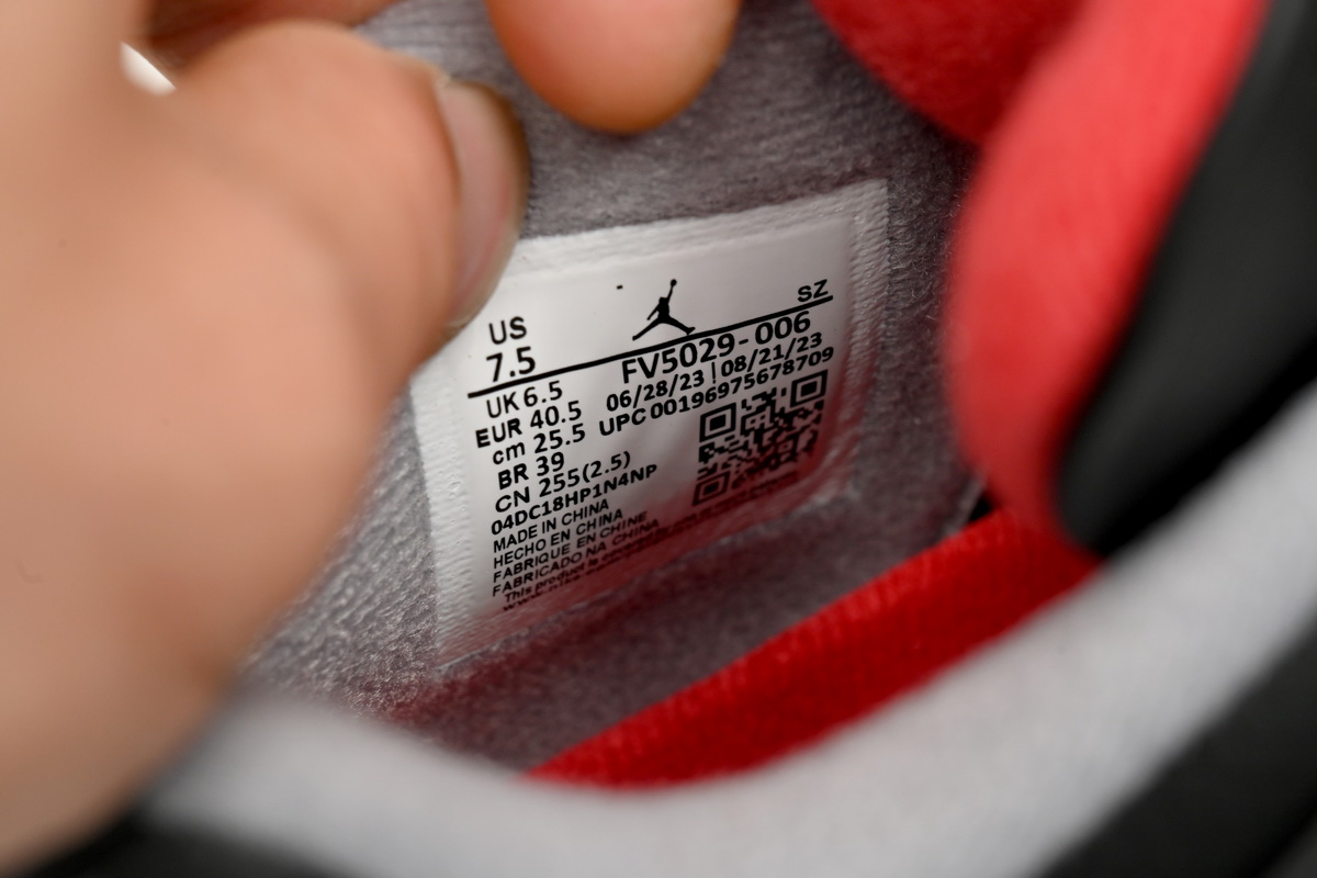 Air Jordan 4 "Bred Reimagined" FV5029-006 - Image 11