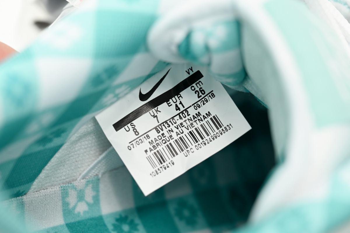 CONCEPTS × Nike Dunk SB Low  Lobster BV1310-402 - Image 9