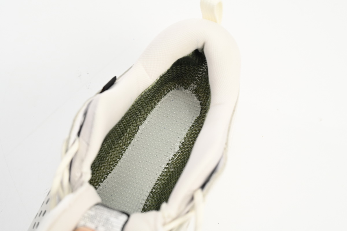 Hoka One One Tor Ultra Low White Nimbus Cloud  1130310-WNCL - Image 8