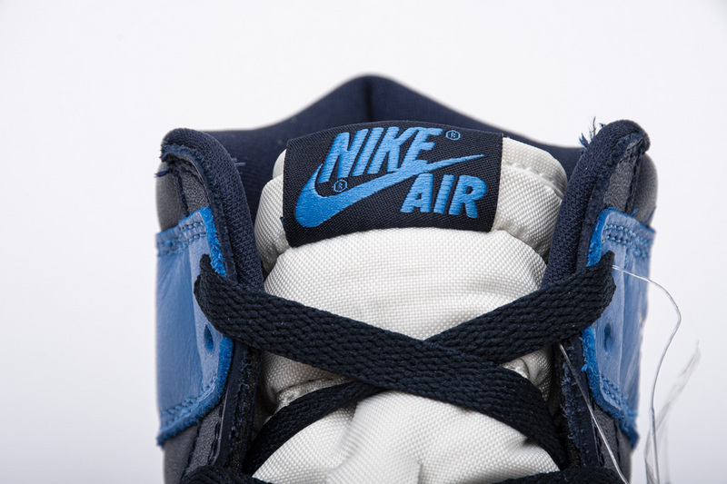 Air Jordan 1 Retro High Obsidian UNC 555088-140 - Image 6