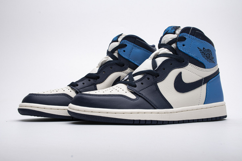 Air Jordan 1 Retro High Obsidian UNC 555088-140 - Image 4