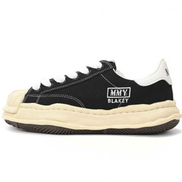 Mihara Yasuhiro Black And White Characters NO.784