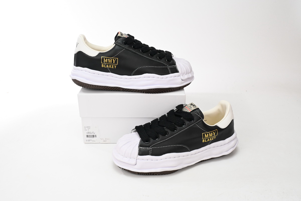 Mihara Yasuhiro White And Black And White Gold NO.701 - Image 3