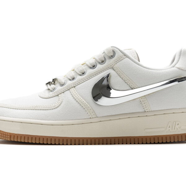 Travis Scott x Nike Air Force 1“Sail”  AQ4211-101